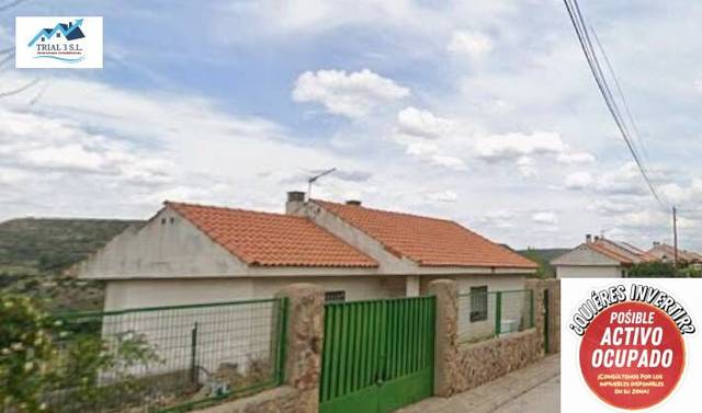 Casa-chalet en Venta en Calle Castaño en Ambite