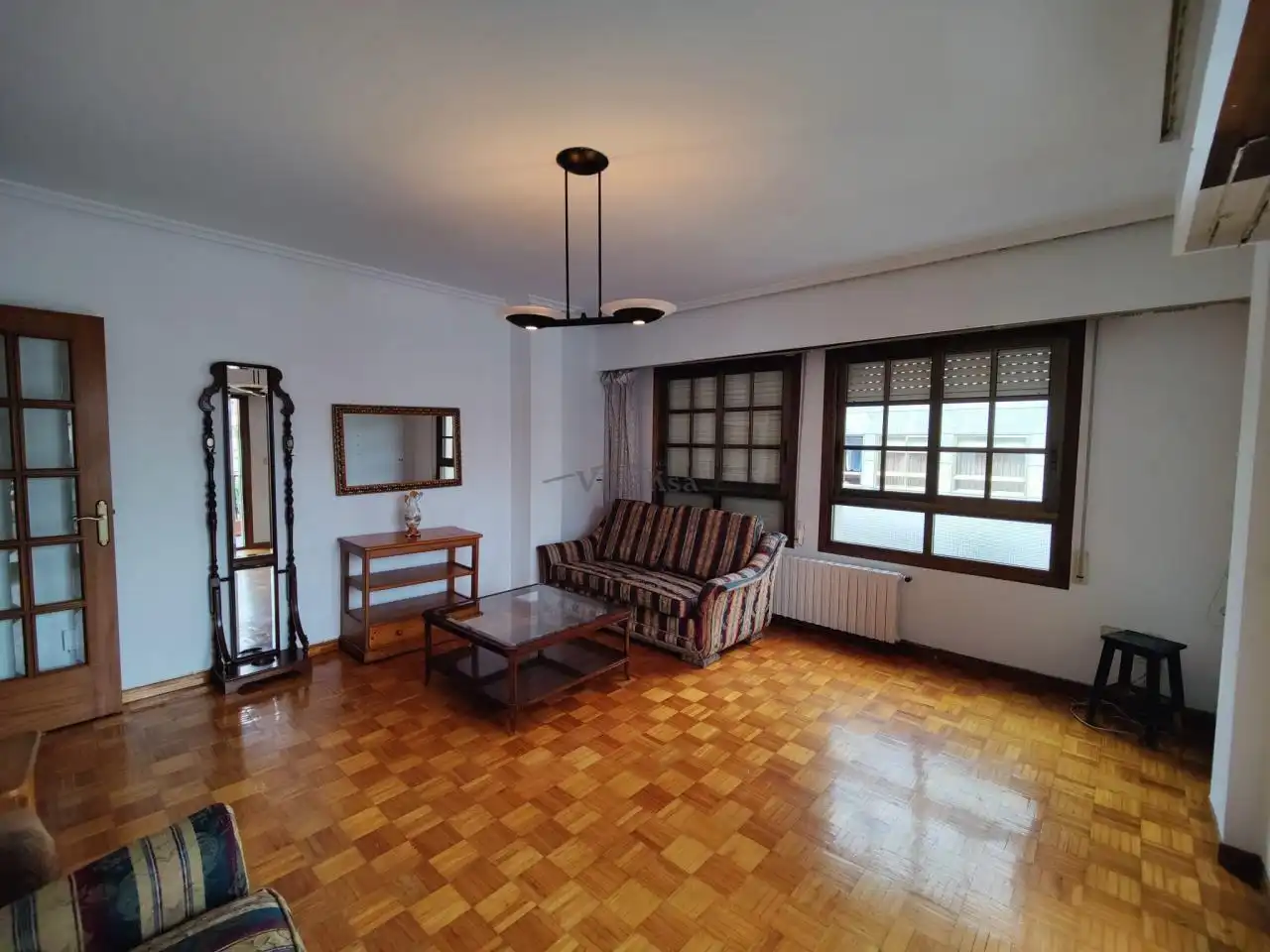Living room of Flat for rent in Ourense Capital   with Heating, Storage room and Furnished