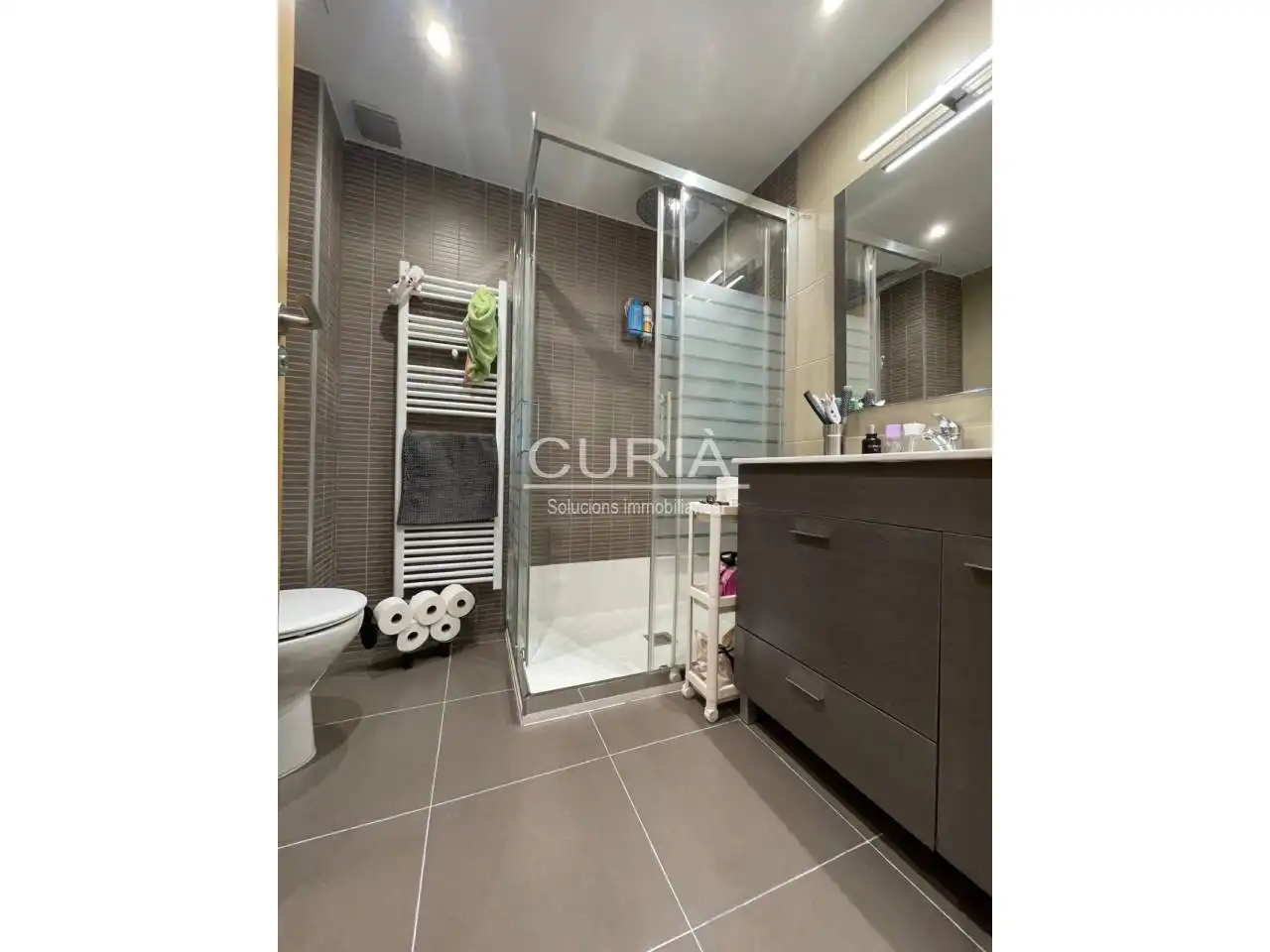 Bathroom of Flat for sale in Lleida  with Air Conditioner, Heating and Parquet flooring