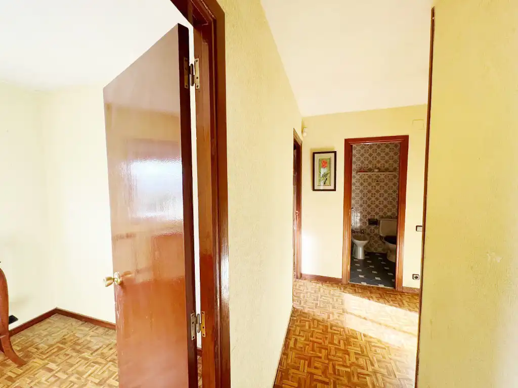 Piso en venta en Madrid con Calefacción, Parquet y Terraza