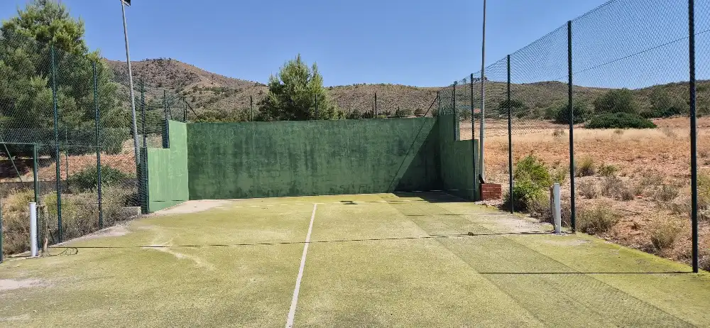 Jardín de Terreno en venta en Hellín