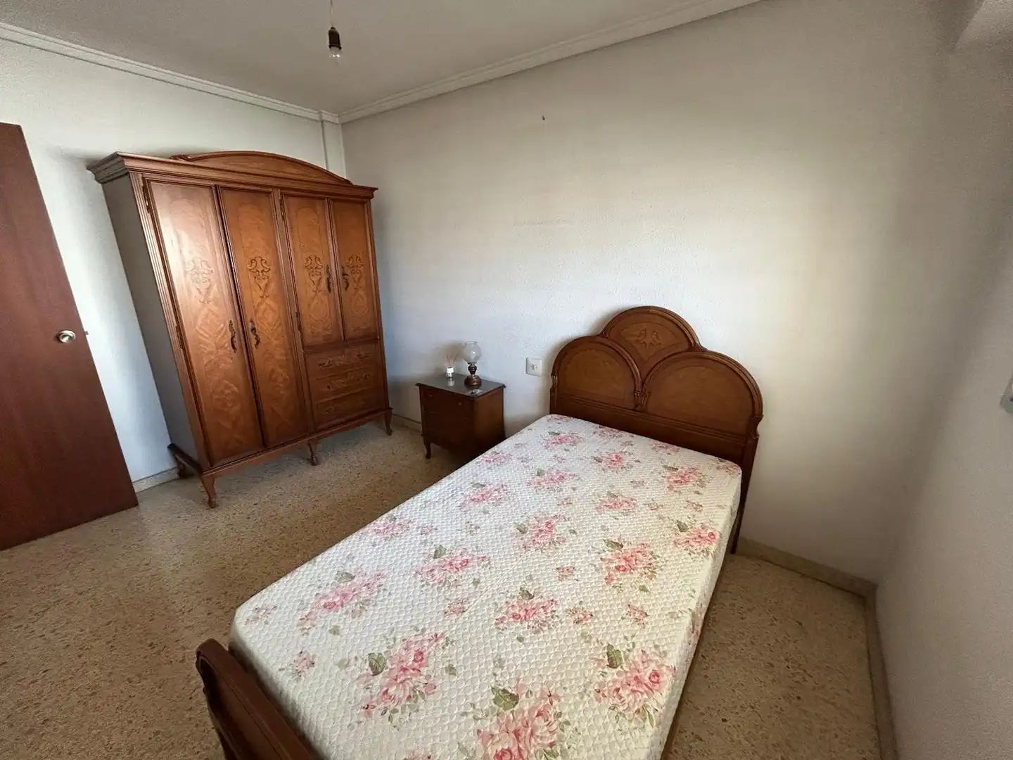 Habitación de Piso en venta en Valencia con Balcón