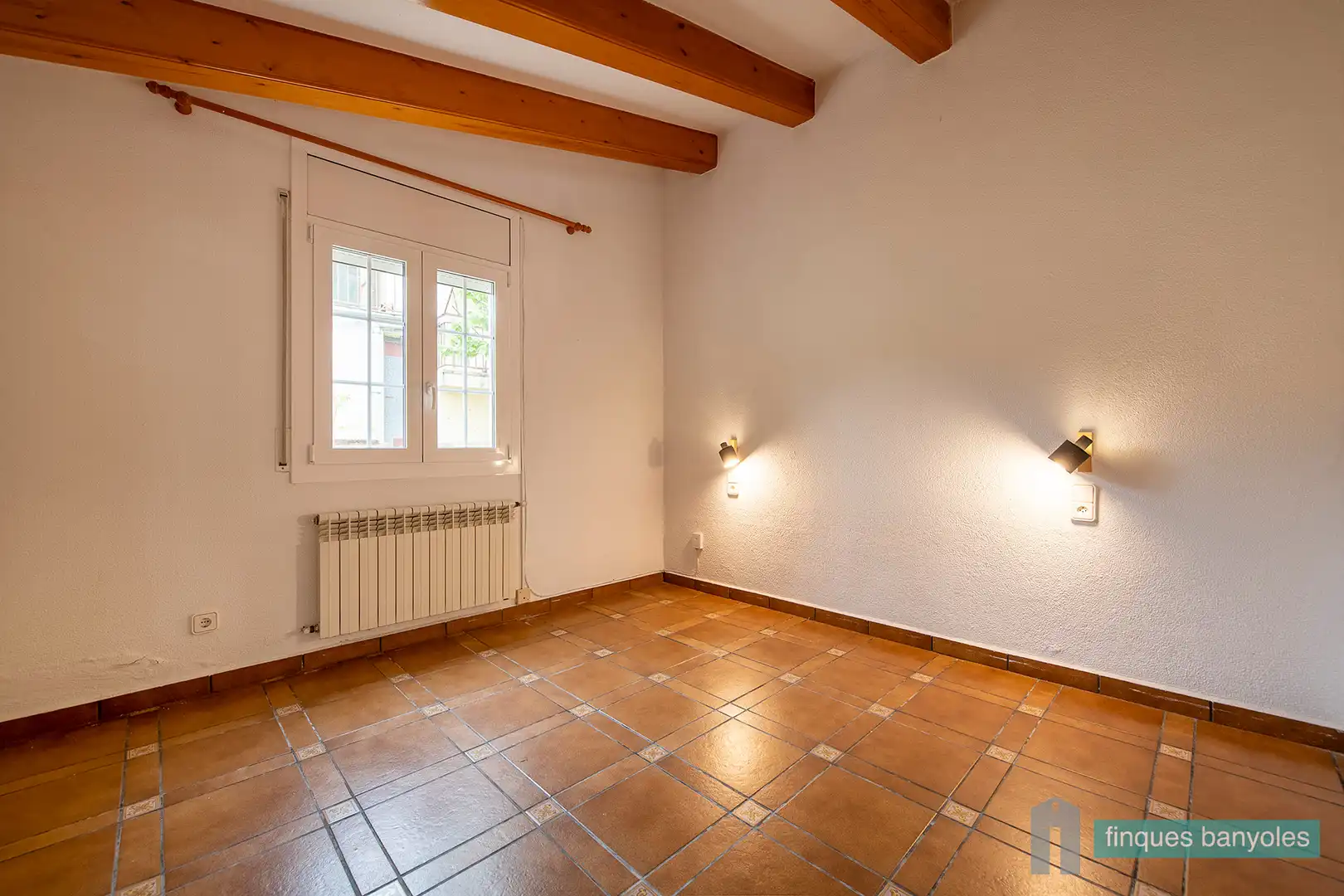 Comedor de Casa o chalet en venta en Banyoles con Aire acondicionado, Calefacción y Jardín privado