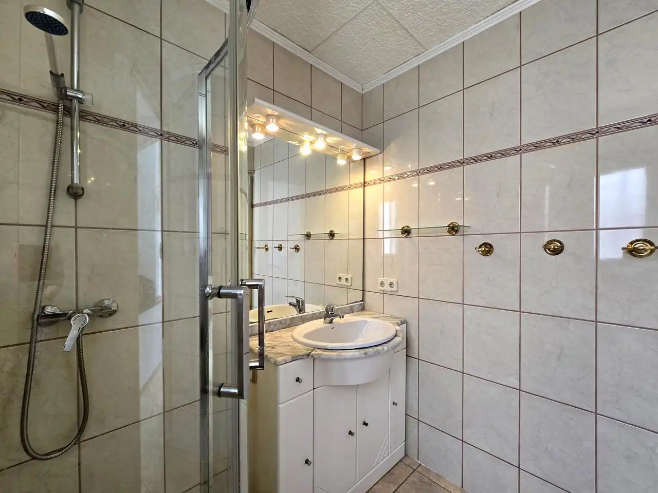 Baño de Dúplex de alquiler en San Bartolomé de Tirajana con Terraza, Amueblado y Piscina comunitaria