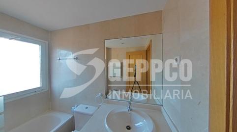 Foto 3 de Piso en venta en Calle de José Bielsa, Pradolongo,  Madrid Capital