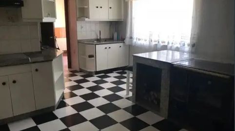 Foto 3 de Casa adosada en venda a Rúa Da Igrexa, 4, Cuntis, Pontevedra