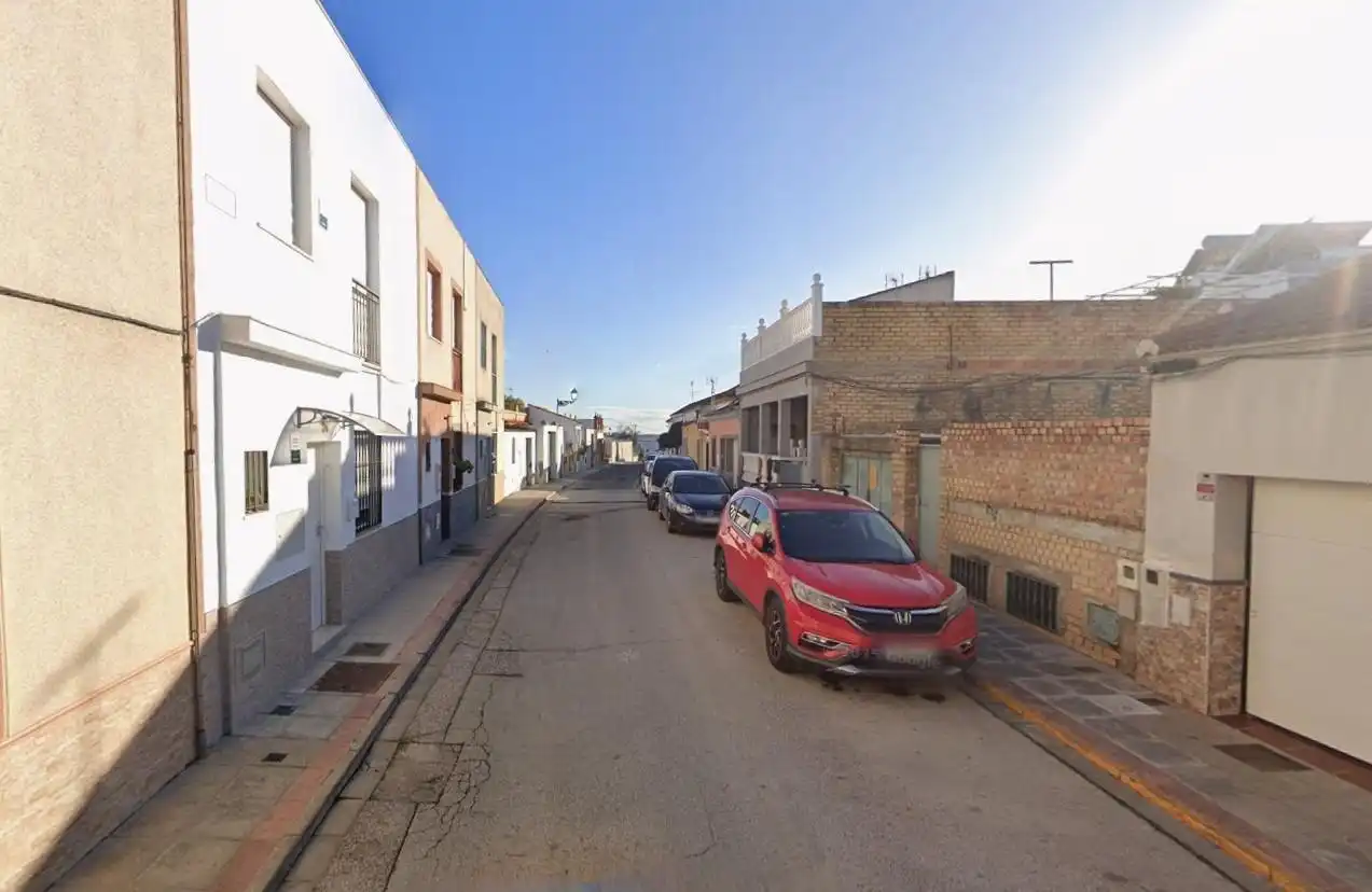 Adossat en venda a Almensilla