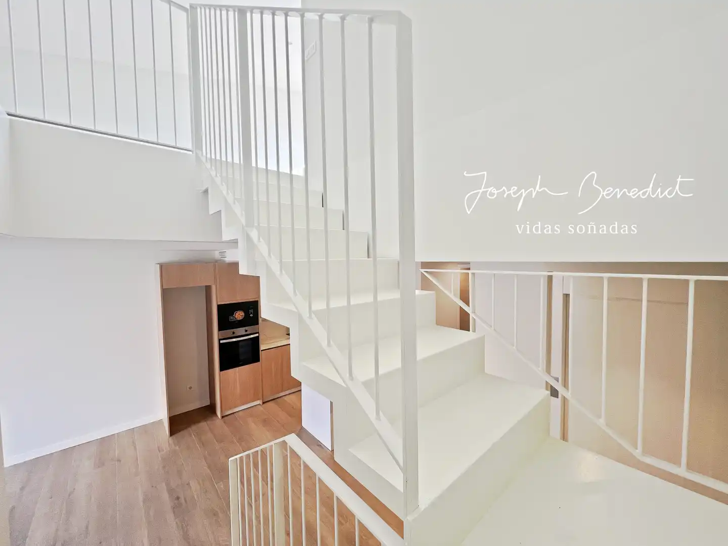 Attic for rent in Centre