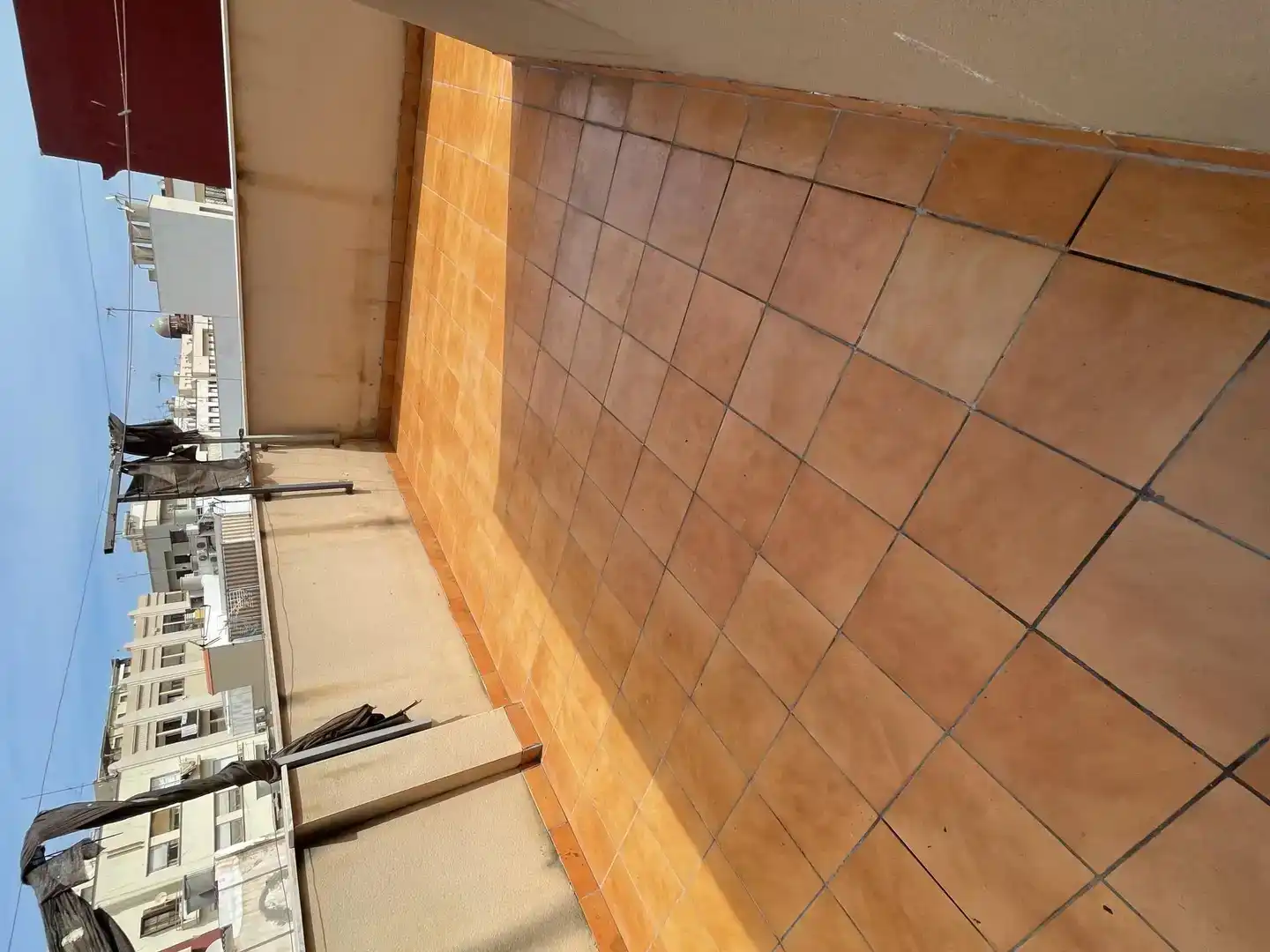 Terrassa de Casa adosada en venda en Melilla amb Aire condicionat, Parquet i Moblat
