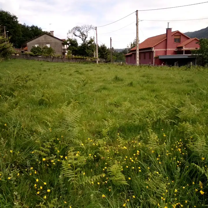 Terreno residencial en venta en A Paredes