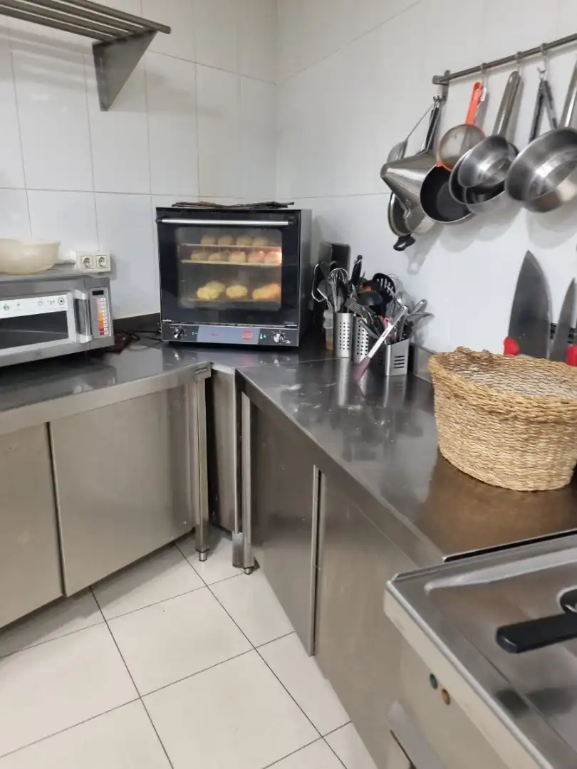 Cocina de Local en traspaso en Manresa con Aire acondicionado, Calefacción y Amueblado