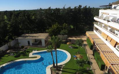 Piscina de Pis de lloguer en El Portil amb Aire condicionat i Terrassa