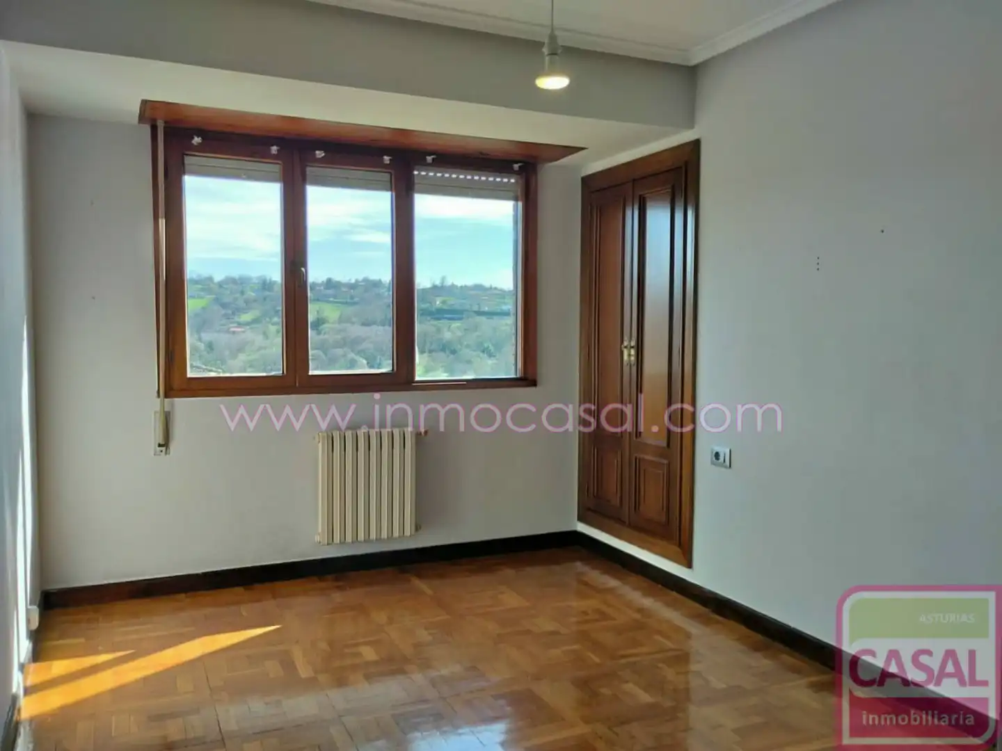 Bedroom of Flat for rent in Oviedo   with Heating, Terrace and Storage room