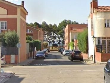 Casa amb jardí en venda a Calle de Don Quijote
