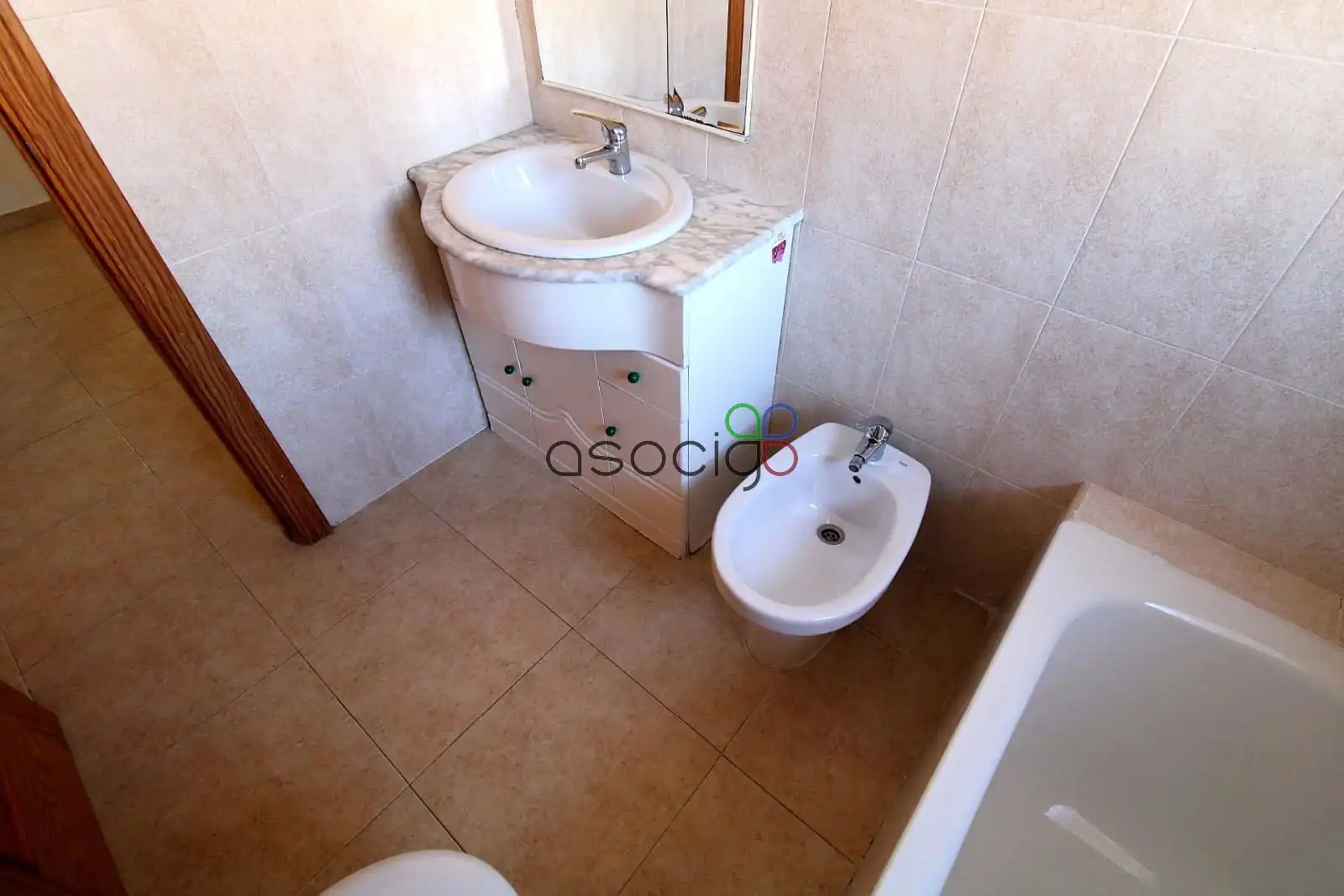 Baño de Casa adosada en venta en Azuqueca de Henares con Calefacción