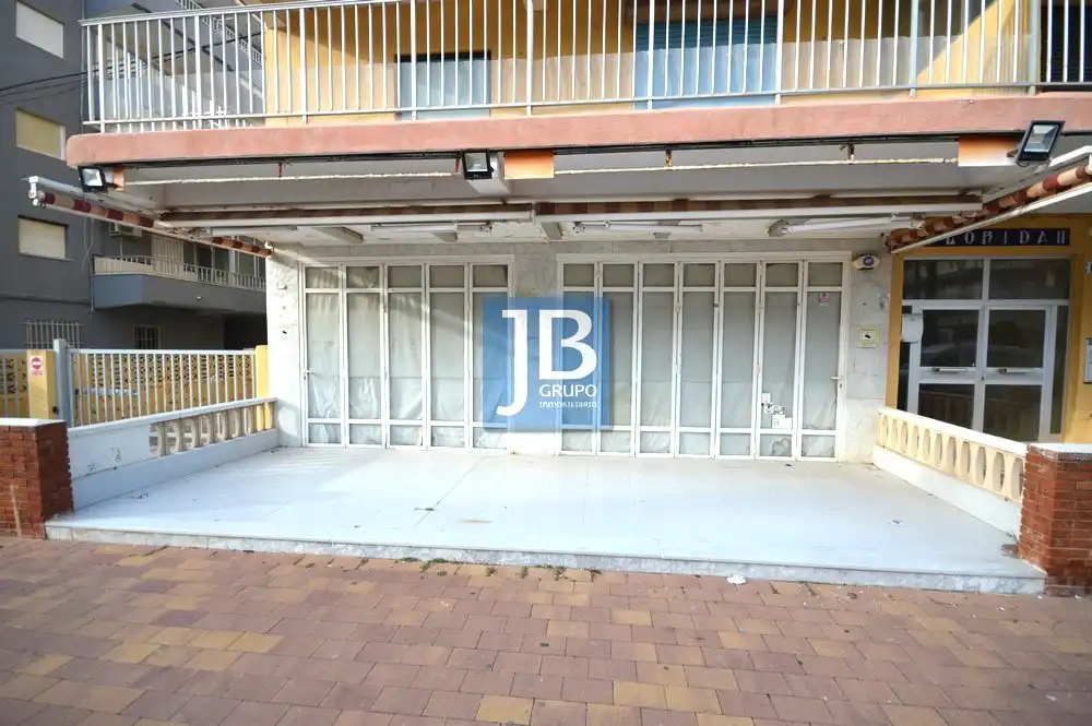 Local commercial à vendre à Avinguda de la Marina