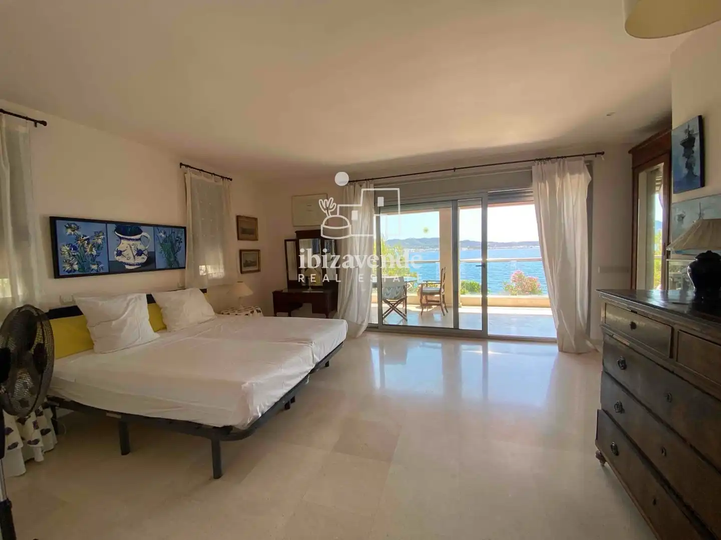 Habitación de Dúplex de alquiler en Sant Antoni de Portmany con Aire acondicionado, Jardín privado y Terraza