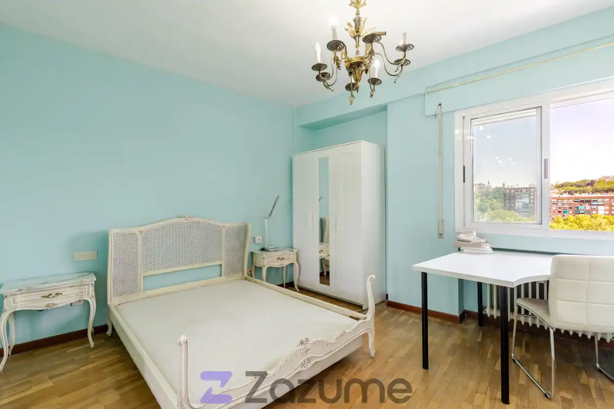 Schlafzimmer von Wohnung zur Miete in Madrid mit Klimaanlage, Heizung und Terrasse
