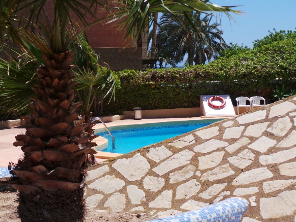 Piscina de Nau industrial en venda en Benidorm