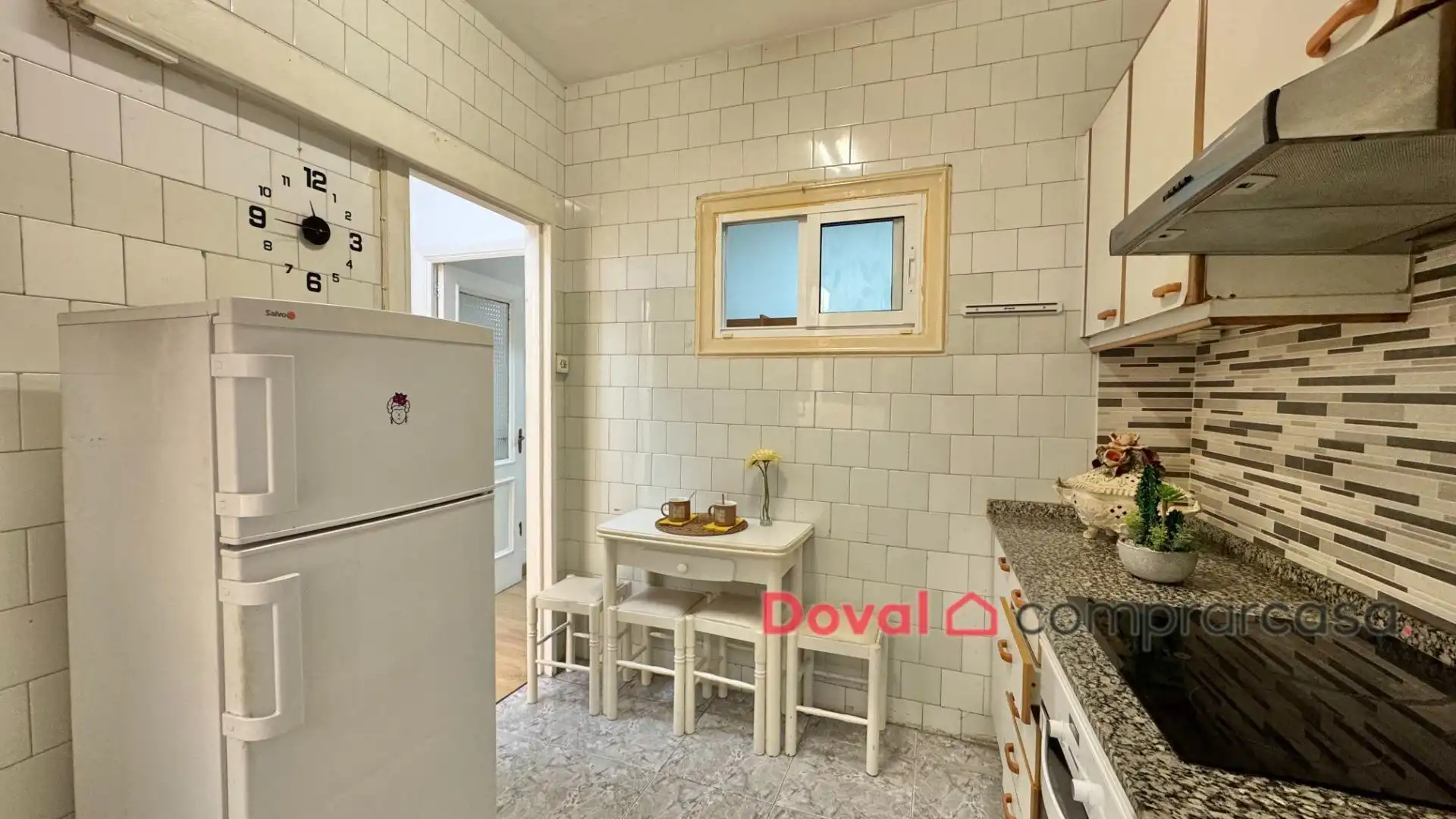 Cocina de Piso en venta en Vigo  con Calefacción