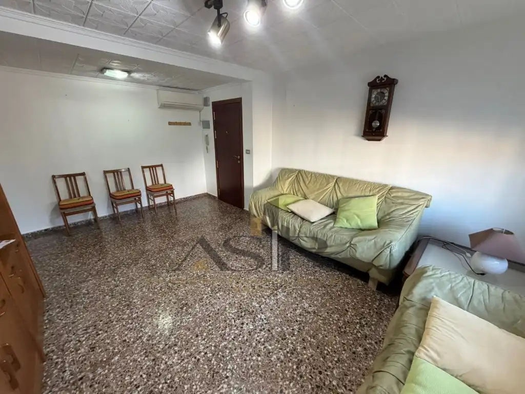 Flat for sale in Calle Via Sucronense, imagen 2