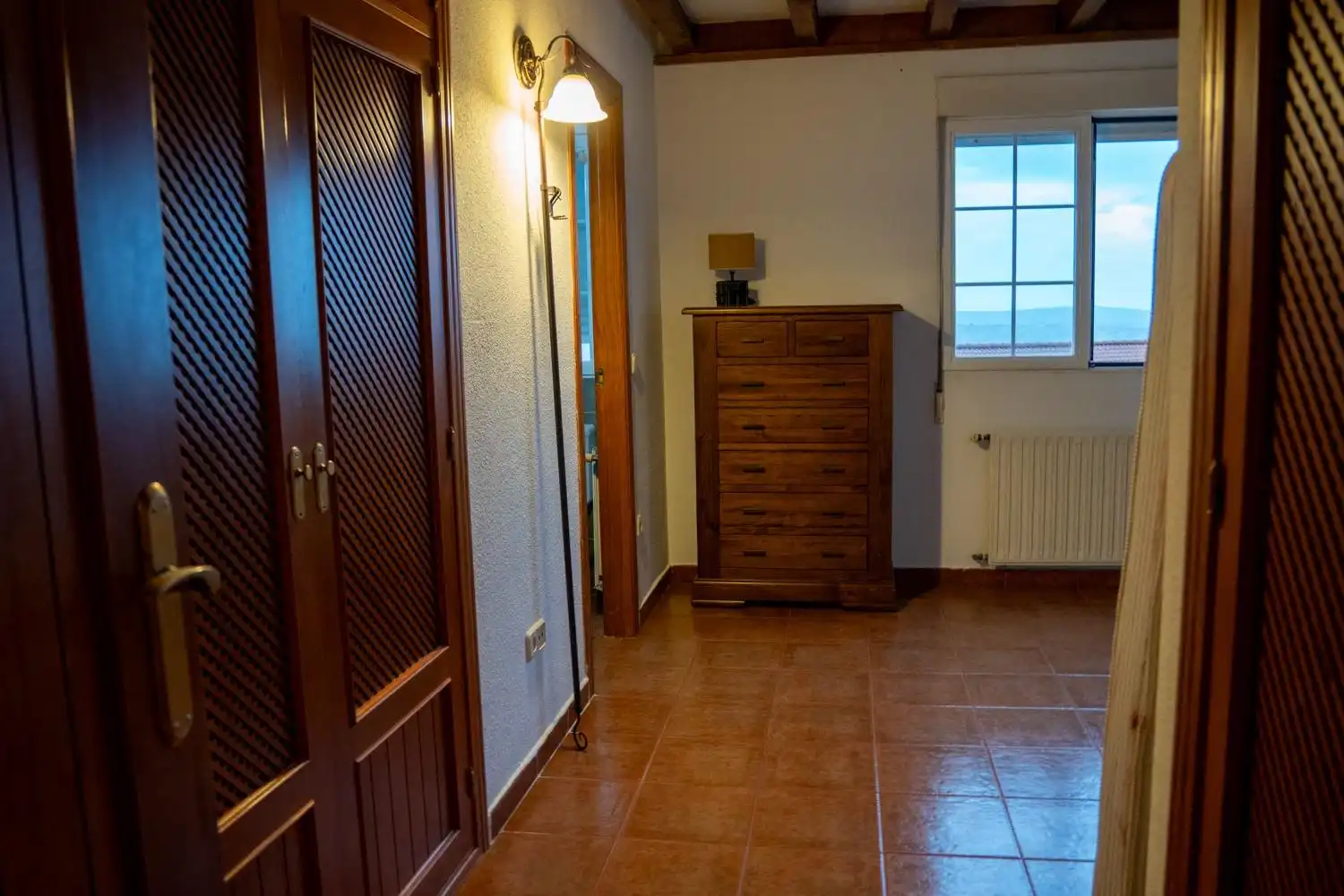 Einfamilien-Reihenhaus zur Miete in Miraflores de la Sierra mit Heizung, Möbliert und Balkon