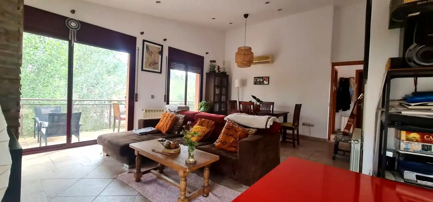 Casa amb jardí en venda a Castellnou - Can Mir - Can Solà