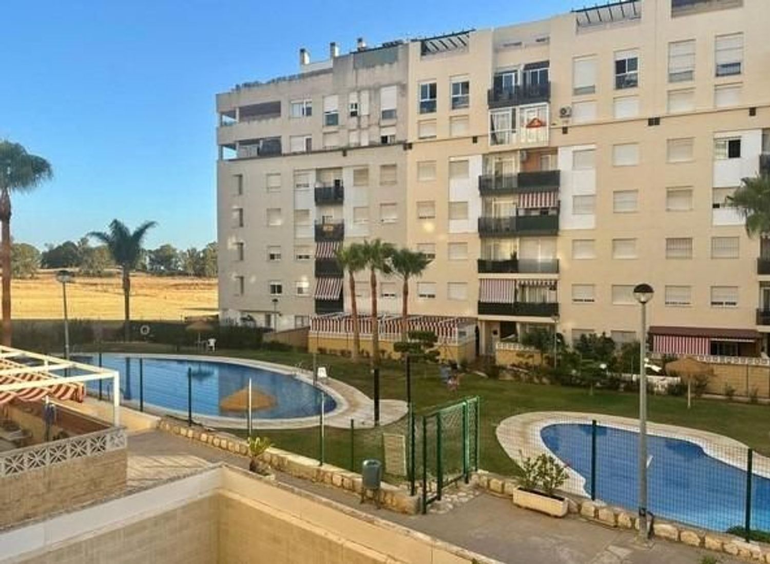 Exterior view of Office for sale in Marbella