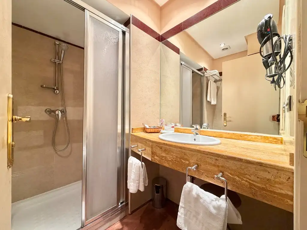 Bathroom of Buildings for sale in Fuentidueña, Segovia