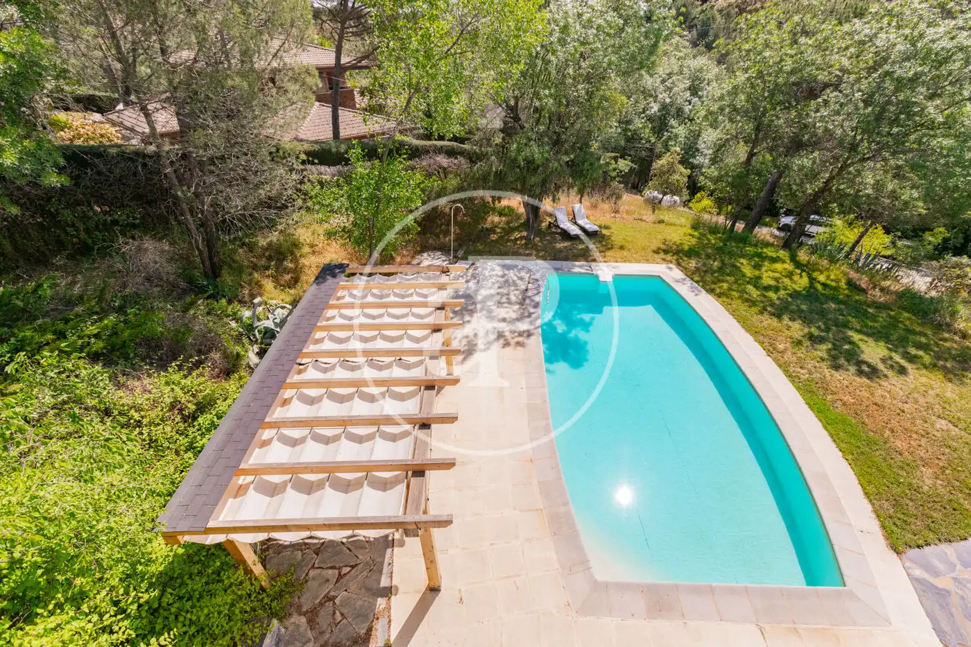 Piscina de Casa o xalet en venda en Torrelodones amb Calefacció, Jardí privat i Traster
