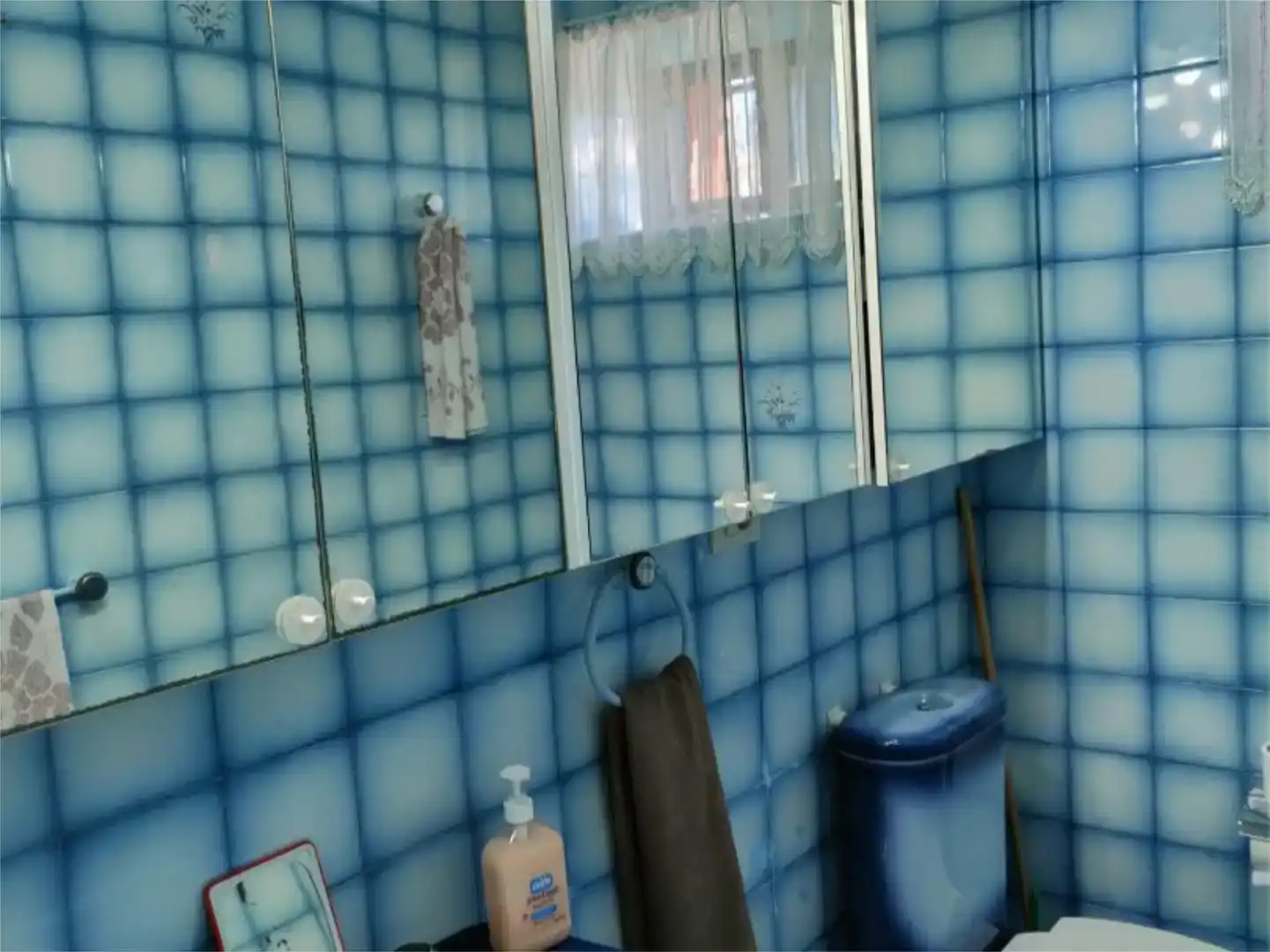 Baño de Piso en venta en Arbo con Jardín privado y Amueblado
