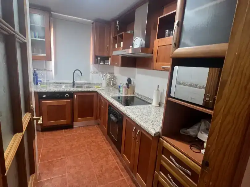 Cuina de Pis en venda en Motril amb Aire condicionat, Moblat i Balcó