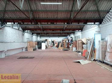 Nau industrial de lloguer a Niño