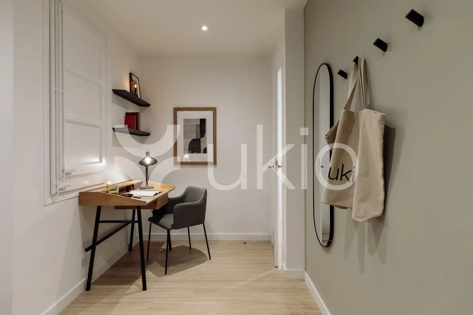 Habitación de Apartamento de alquiler en Barcelona con Aire acondicionado, Calefacción y Amueblado
