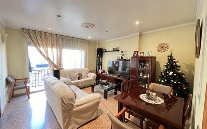 Living room of Flat for sale in Mataró  with Heating and Balcony