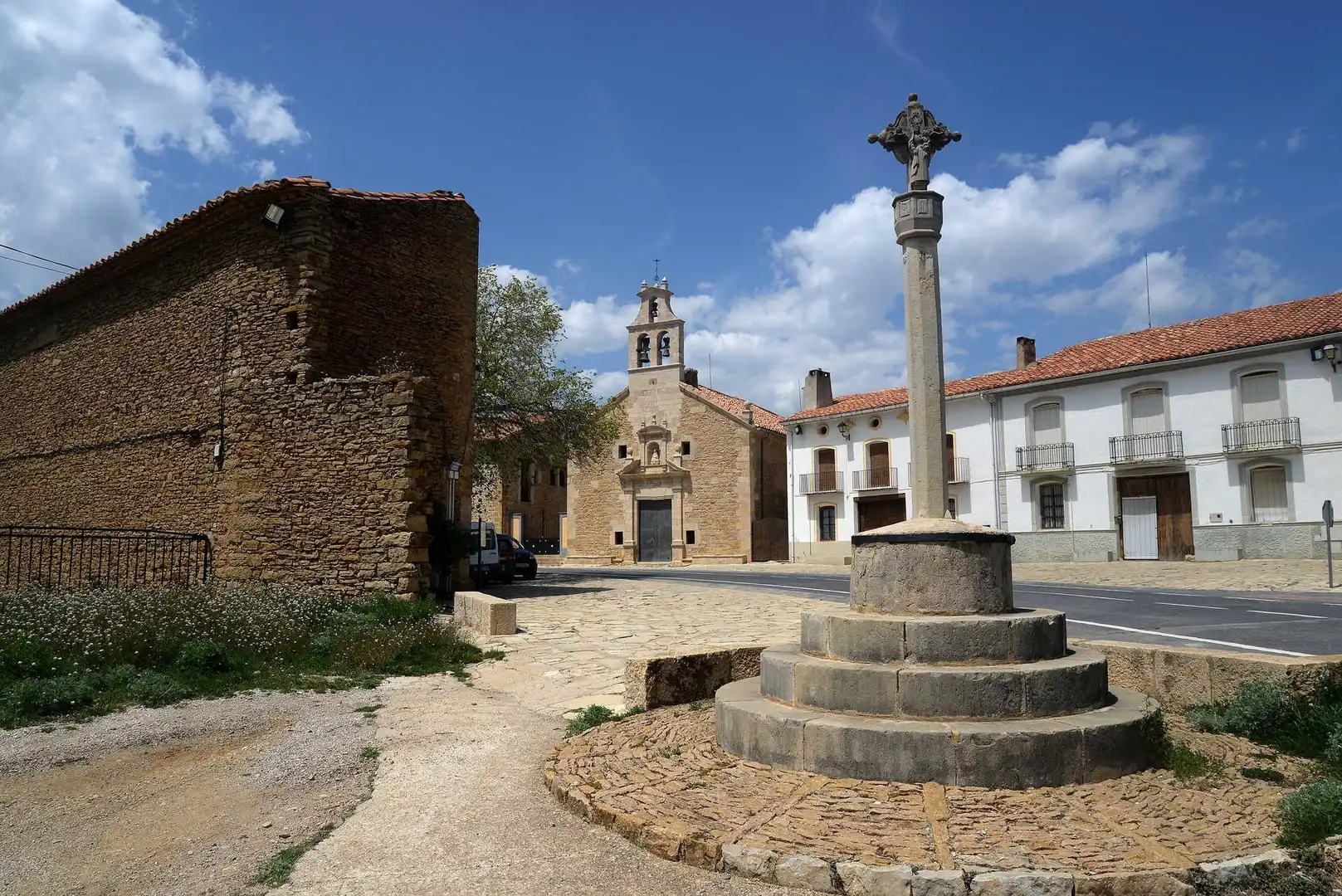 Außenansicht von Wohnung zum Verkauf in Villafranca del Cid / Vilafranca mit Heizung, Terrasse und Balkon