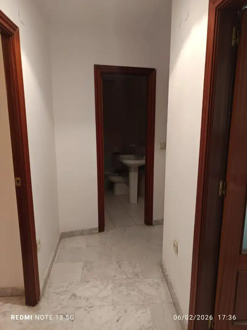 Bathroom of Apartments for rent in Granada  with Heating, Furnished and Washing machine