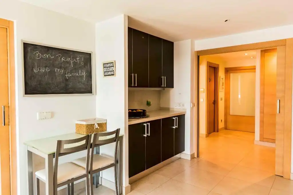 Cuina de Apartament en venda en Eivissa amb Aire condicionat, Calefacció i Jardí privat