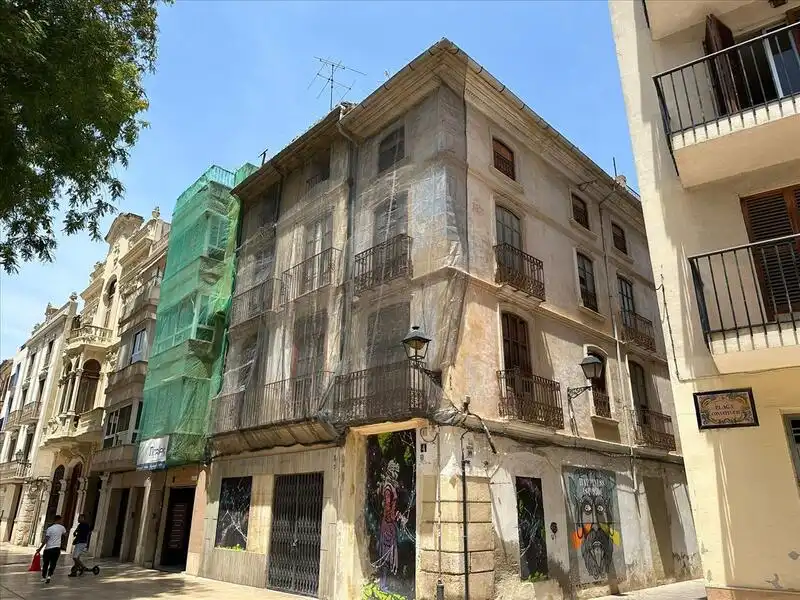 Apartment for sale in CONSTITUCIO, 3 3