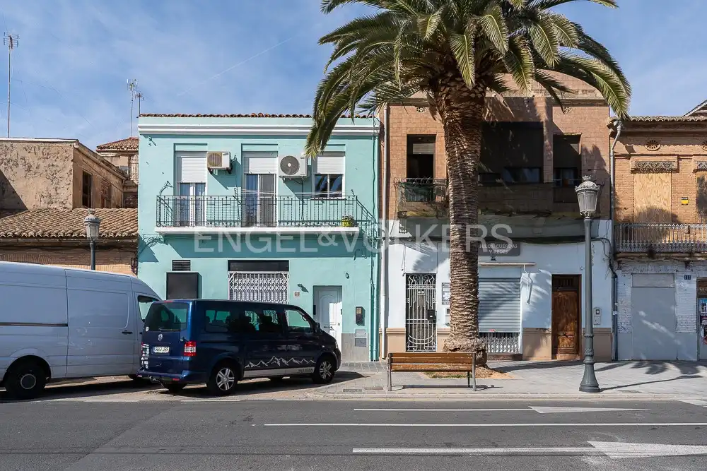 Vista exterior de Casa o chalet en venta en Valencia con Aire acondicionado, Calefacción y Trastero