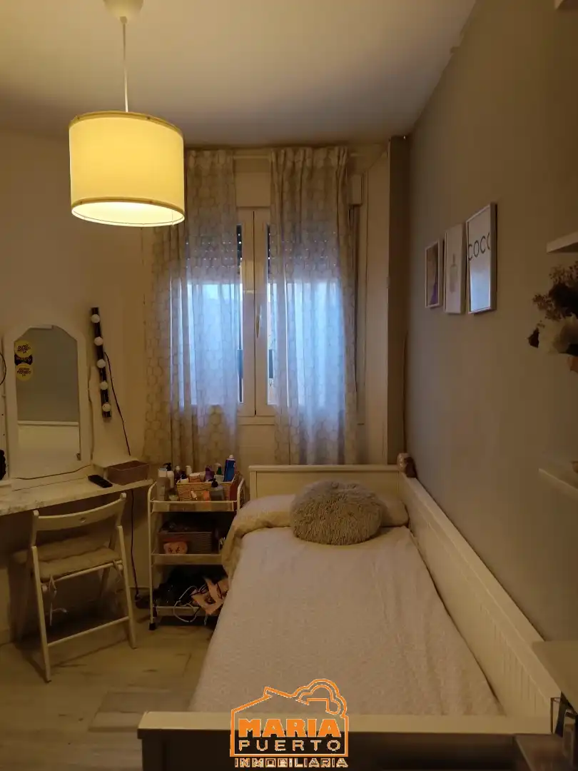 Habitación de Piso en venta en Málaga con Terraza y Trastero