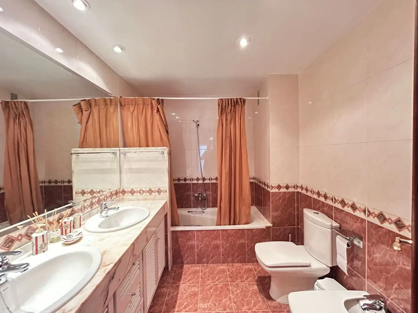 Bathroom of Flat for rent in Nou Eixample Nord