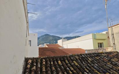 Vista exterior de Casa adosada en venda en Pego amb Terrassa i Traster