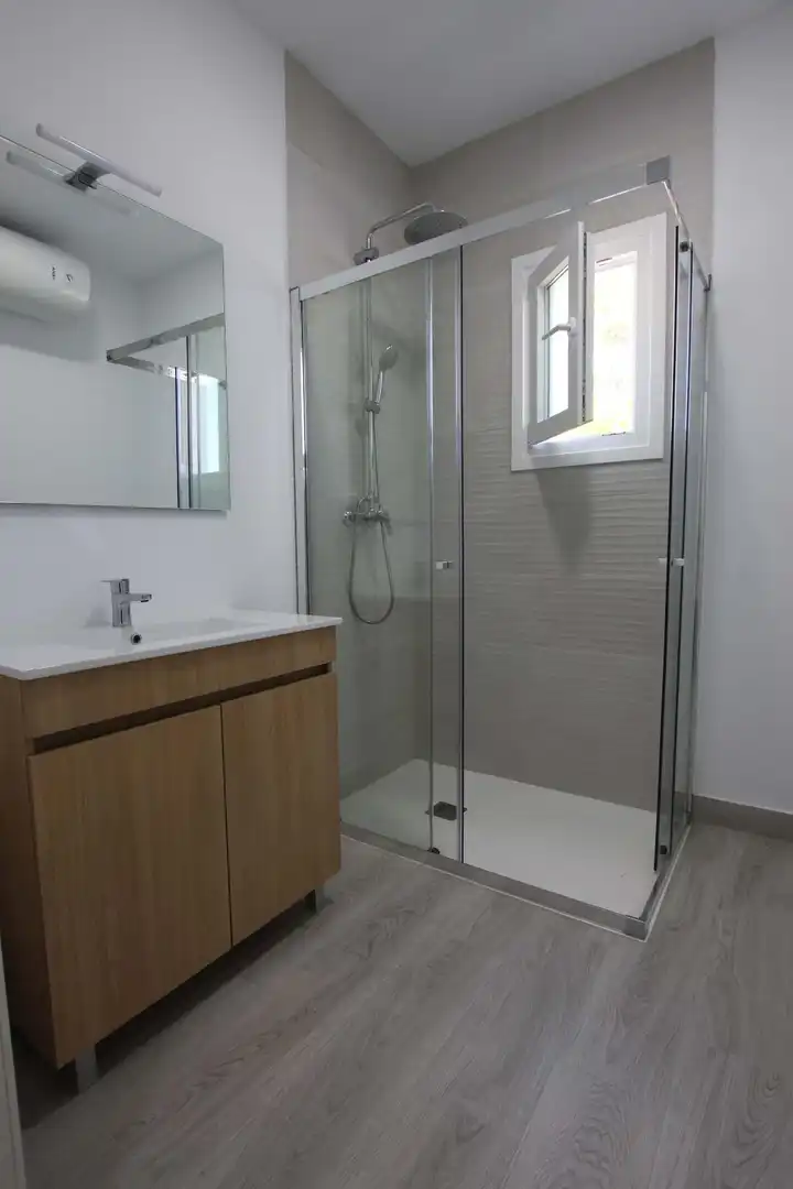 Badezimmer von Wohnung zum Verkauf in Puebla de la Calzada mit Balkon