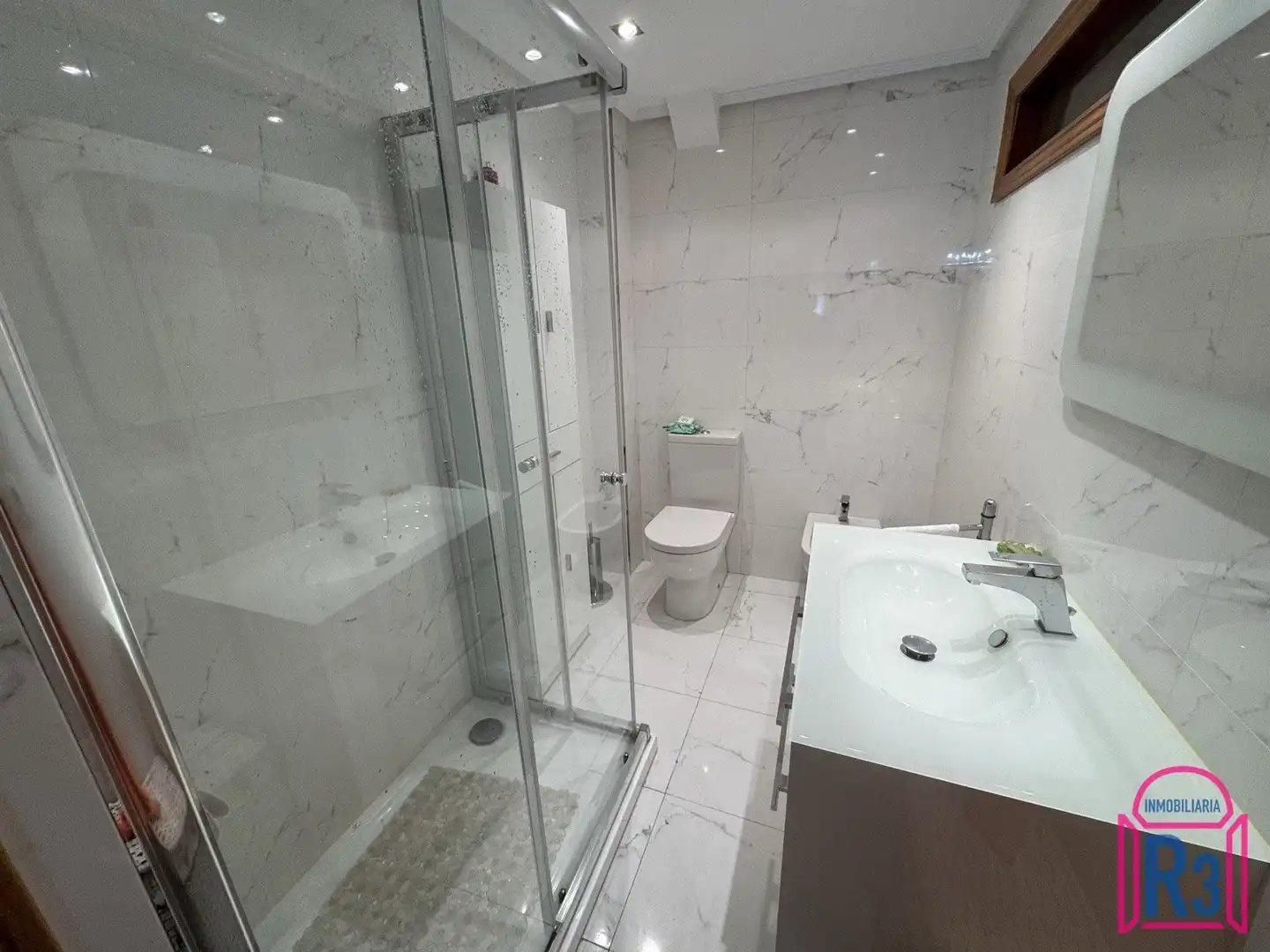 Baño de Piso en venta en Las Eras de Renueva