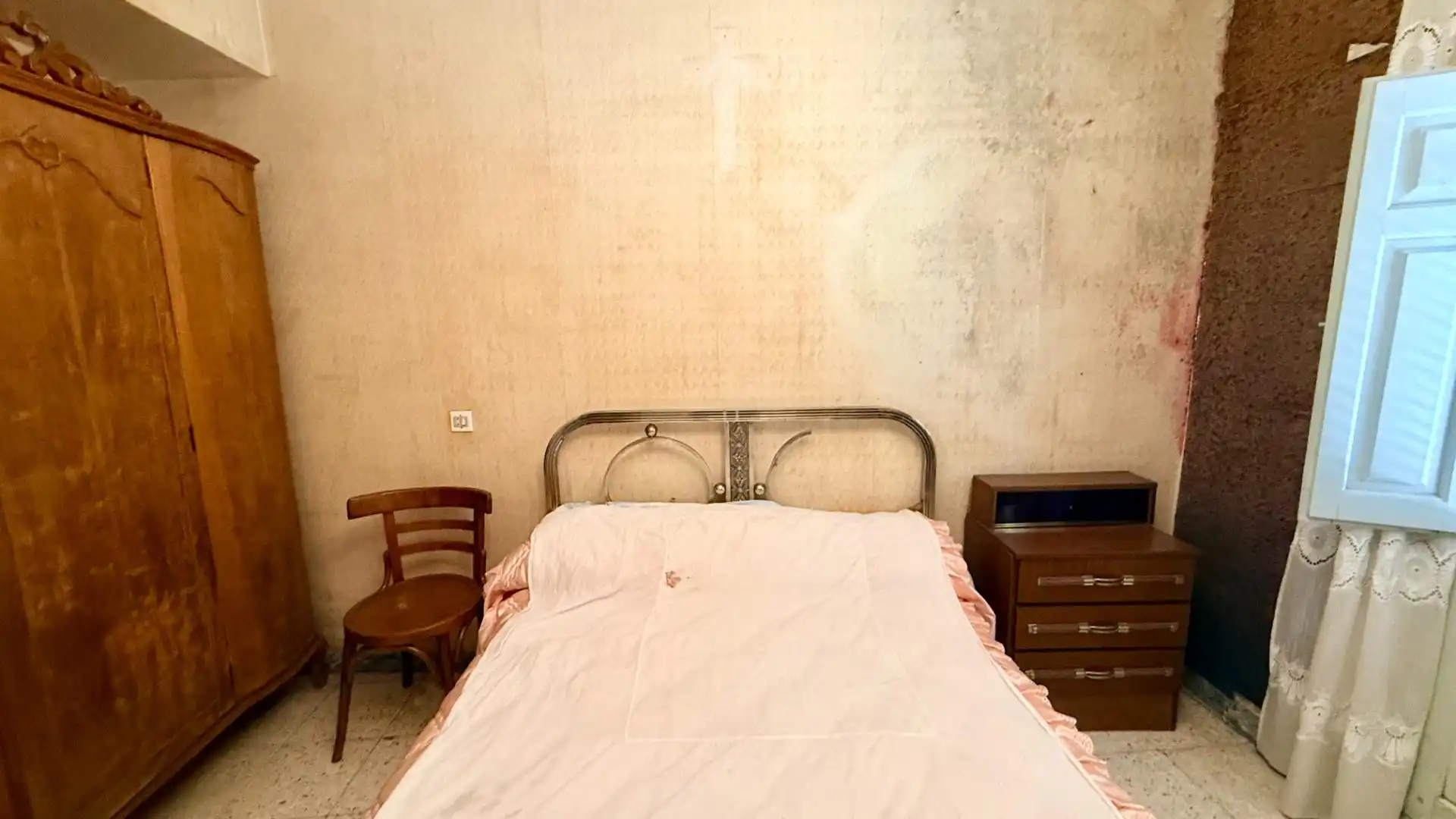 Dormitori de Casa o xalet en venda en Olombrada amb Moblat i Balcó
