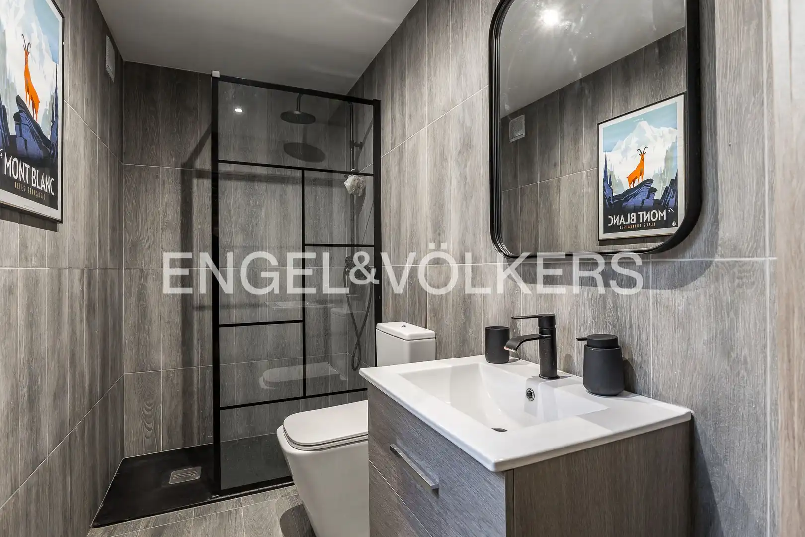 Baño de Piso en venta en Barcelona con Aire acondicionado, Calefacción y Amueblado