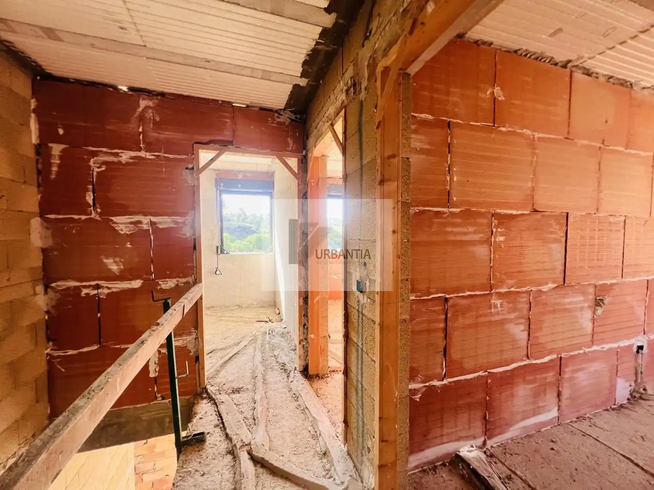 Einfamilien-Reihenhaus zum Verkauf in Torres del Río mit Privatgarten