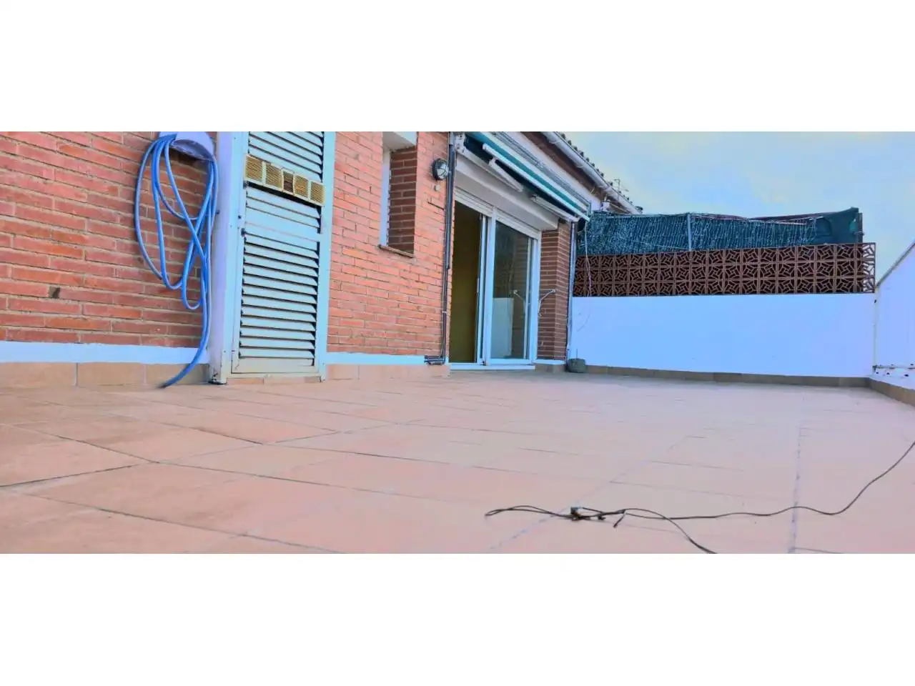 Vista exterior de Piso en venta en Pineda de Mar con Calefacción y Terraza