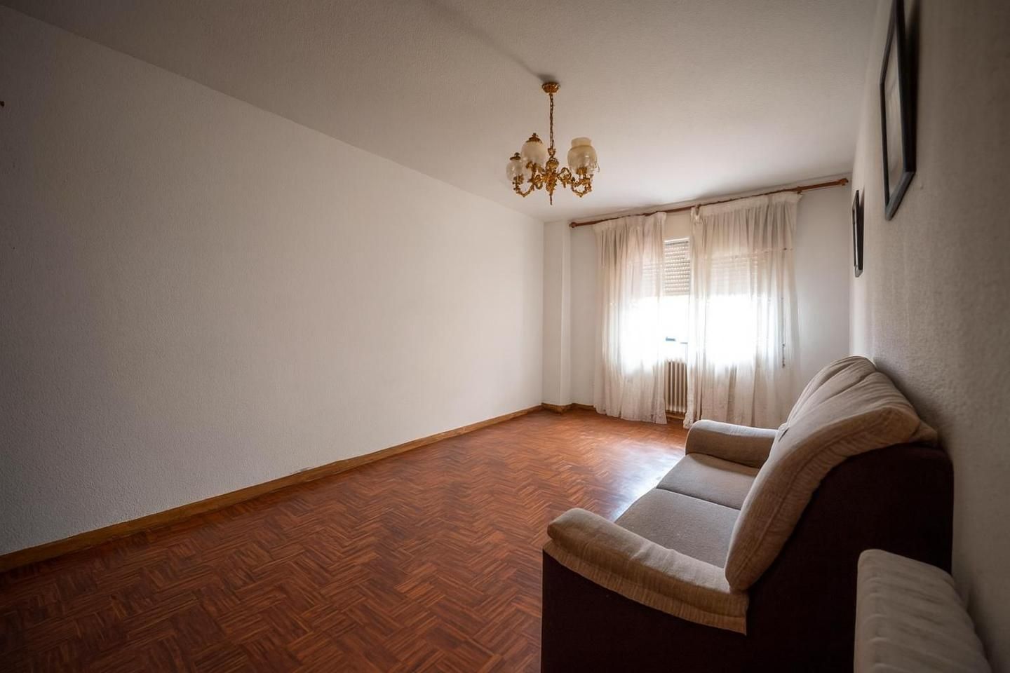 Bedroom of Flat for sale in Ávila Capital  with Heating, Parquet flooring and Terrace